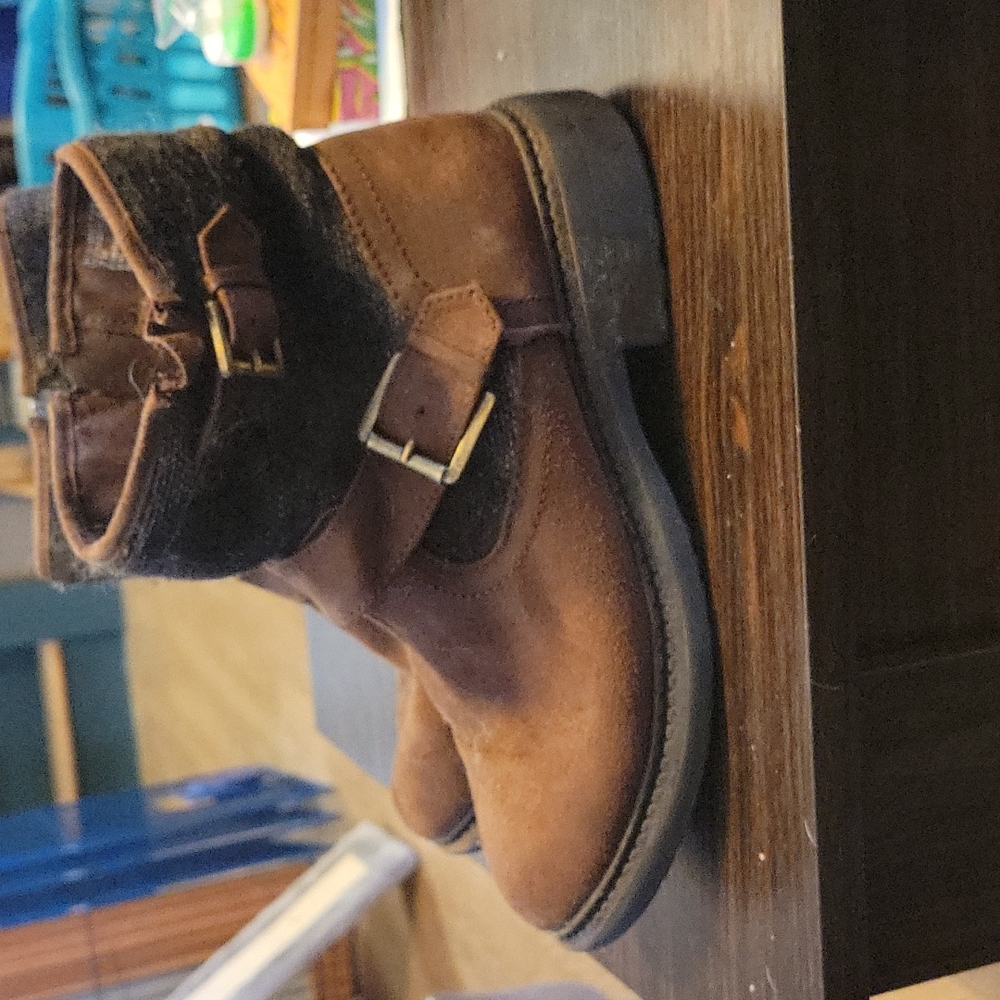 Brown White Mountain Booties